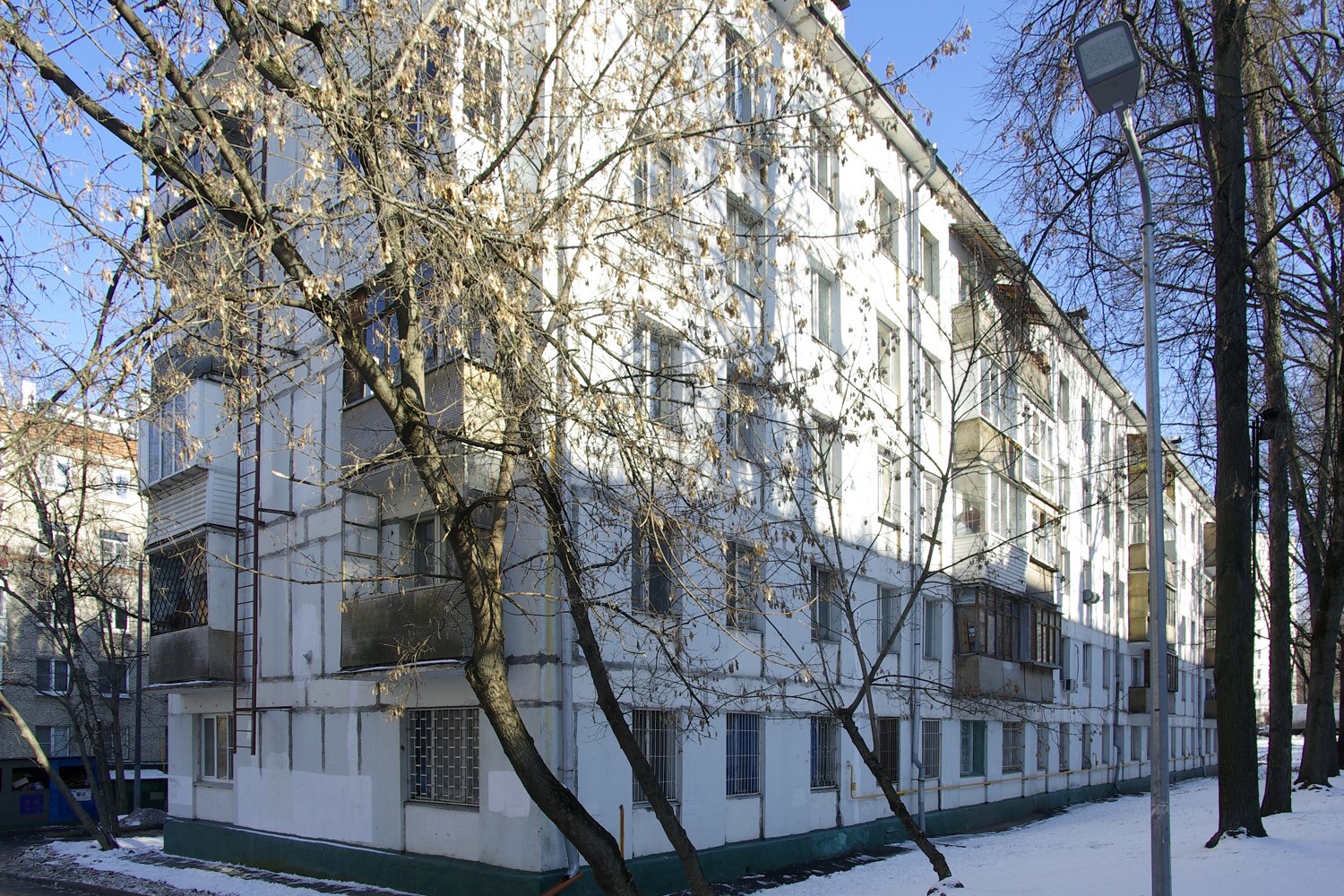 Москва, Азовская улица, 8