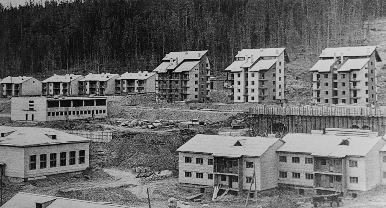 Ния, Тбилисская улица, 3; Улица Каландарашвили, 2; Улица Каландарашвили, 3; Улица Каландарашвили, 4; Улица Каландарашвили, 5; Тбилисская улица, 6