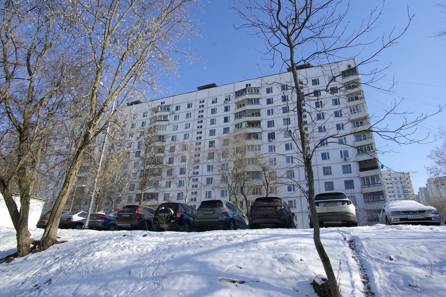 Москва, Азовская улица, 4