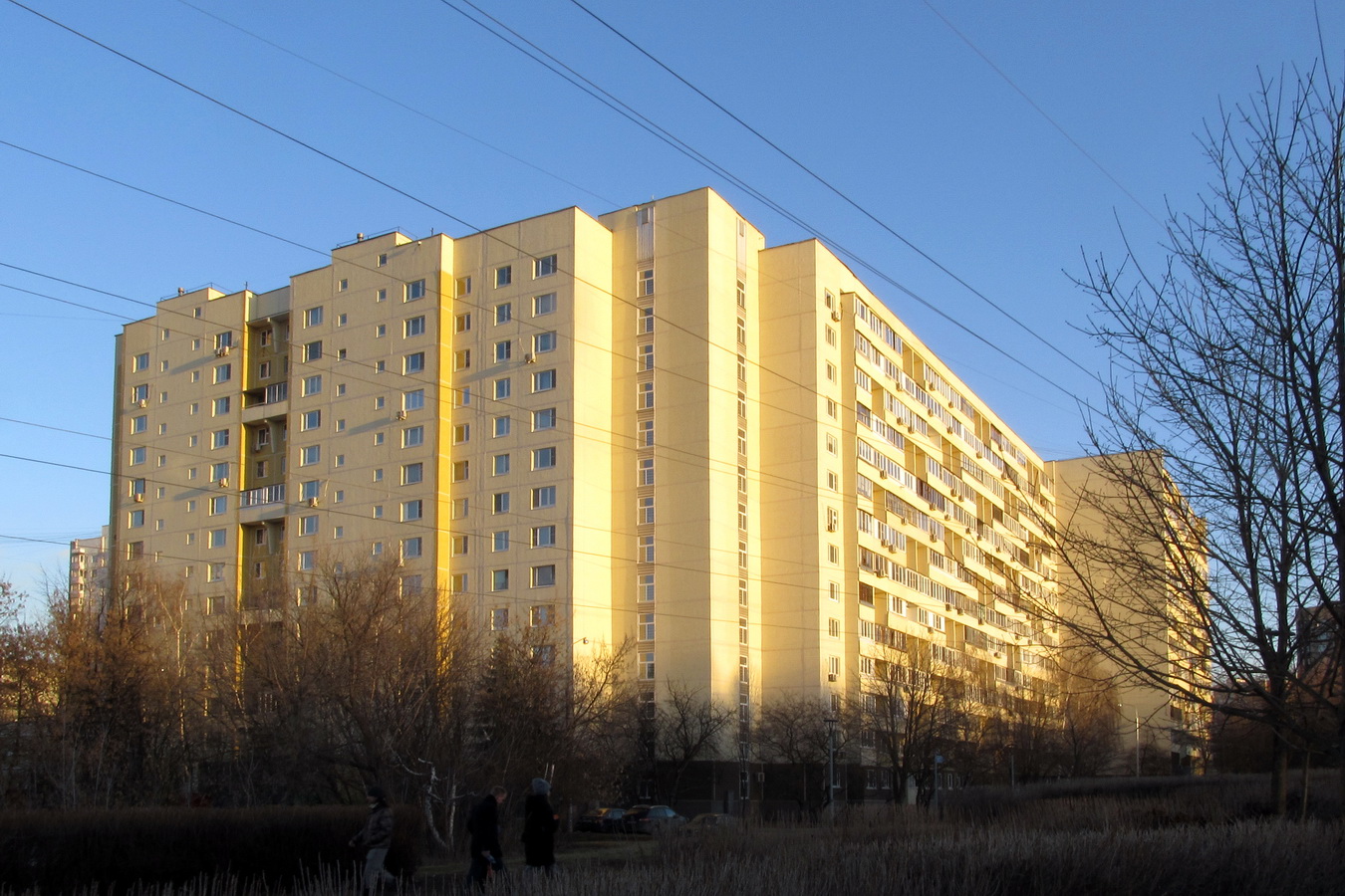 Москва, Улица Маршала Захарова, 16 корп. 1 (подъезды 11–12); Улица Маршала Захарова, 16 корп. 1 (подъезд 10); Улица Маршала Захарова, 16 корп. 1 (подъезды 7–9)