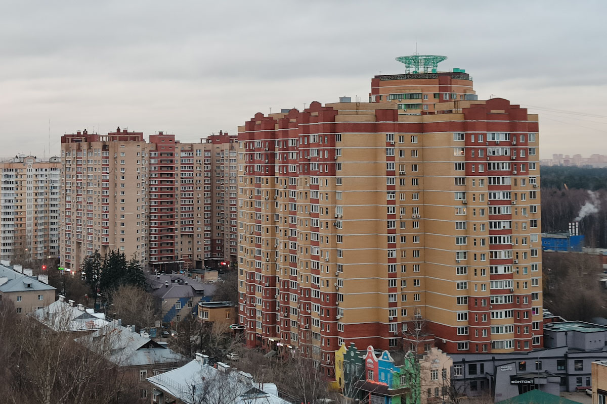 Балашиха, Микрорайон Железнодорожный, улица Некрасова, 4; Микрорайон Железнодорожный, Главная улица, 1