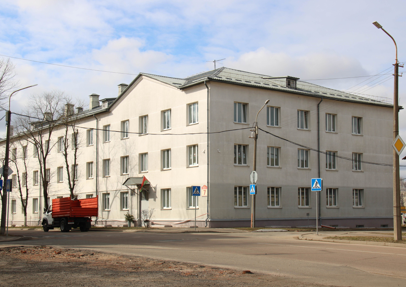 Минск, Улица Судмалиса, 7 / Улица Станиславского, 10