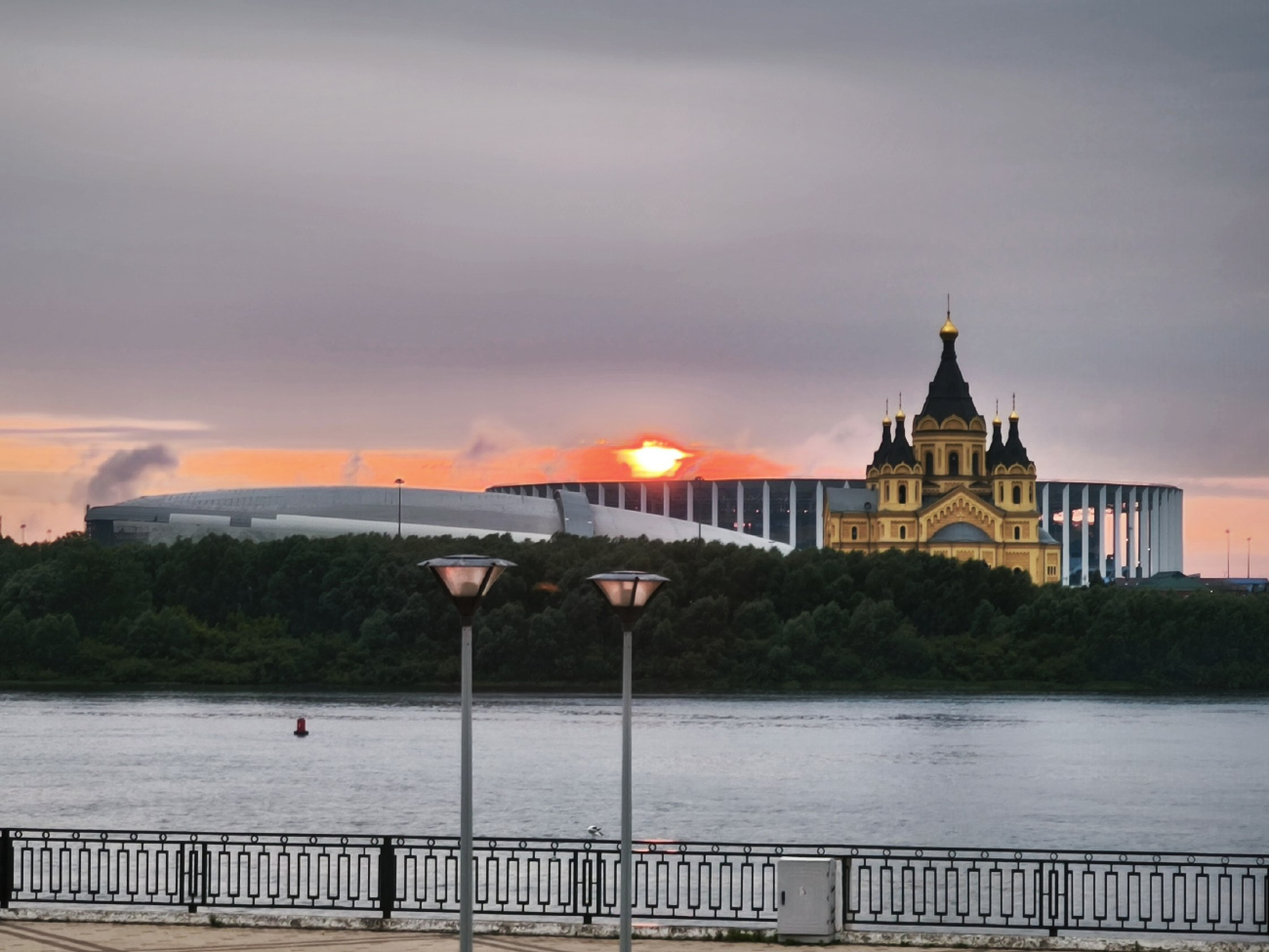 Нижний Новгород, Улица Стрелка, 11; Улица Бетанкура, 1А; Улица Стрелка, 3А