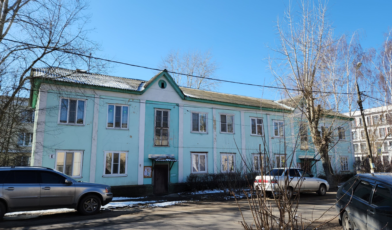 Коломна, Улица Кутузова, 10 / Улица Черняховского, 14