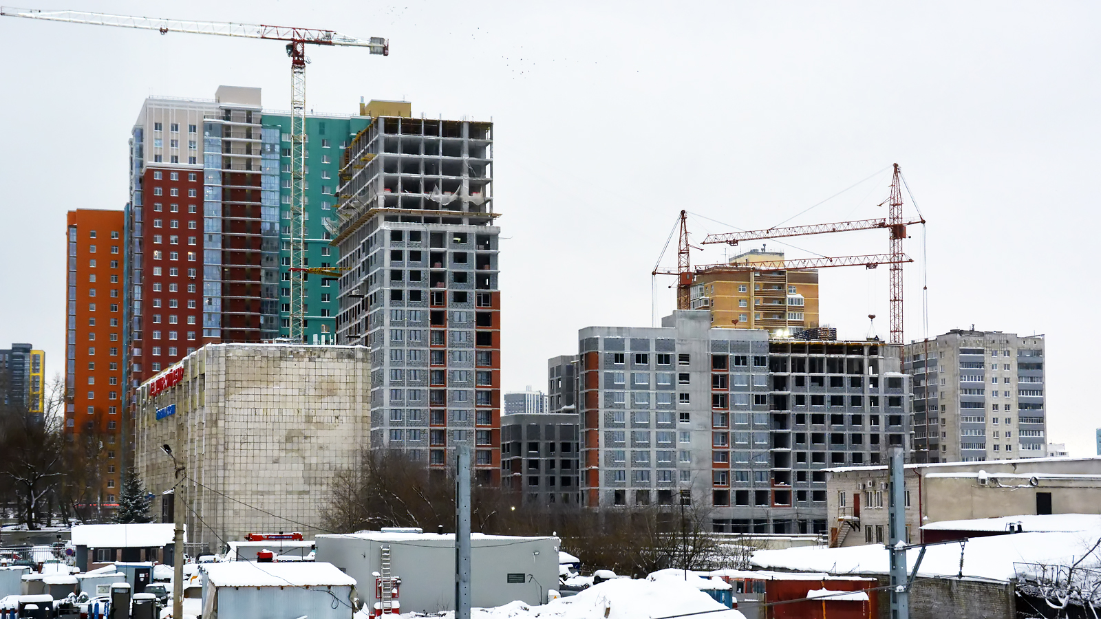 Perm, Улица Карпинского, 14; Улица Карпинского, 8А; Улица Левченко, 8; Улица Танкистов, 6. Perm — Panoramas