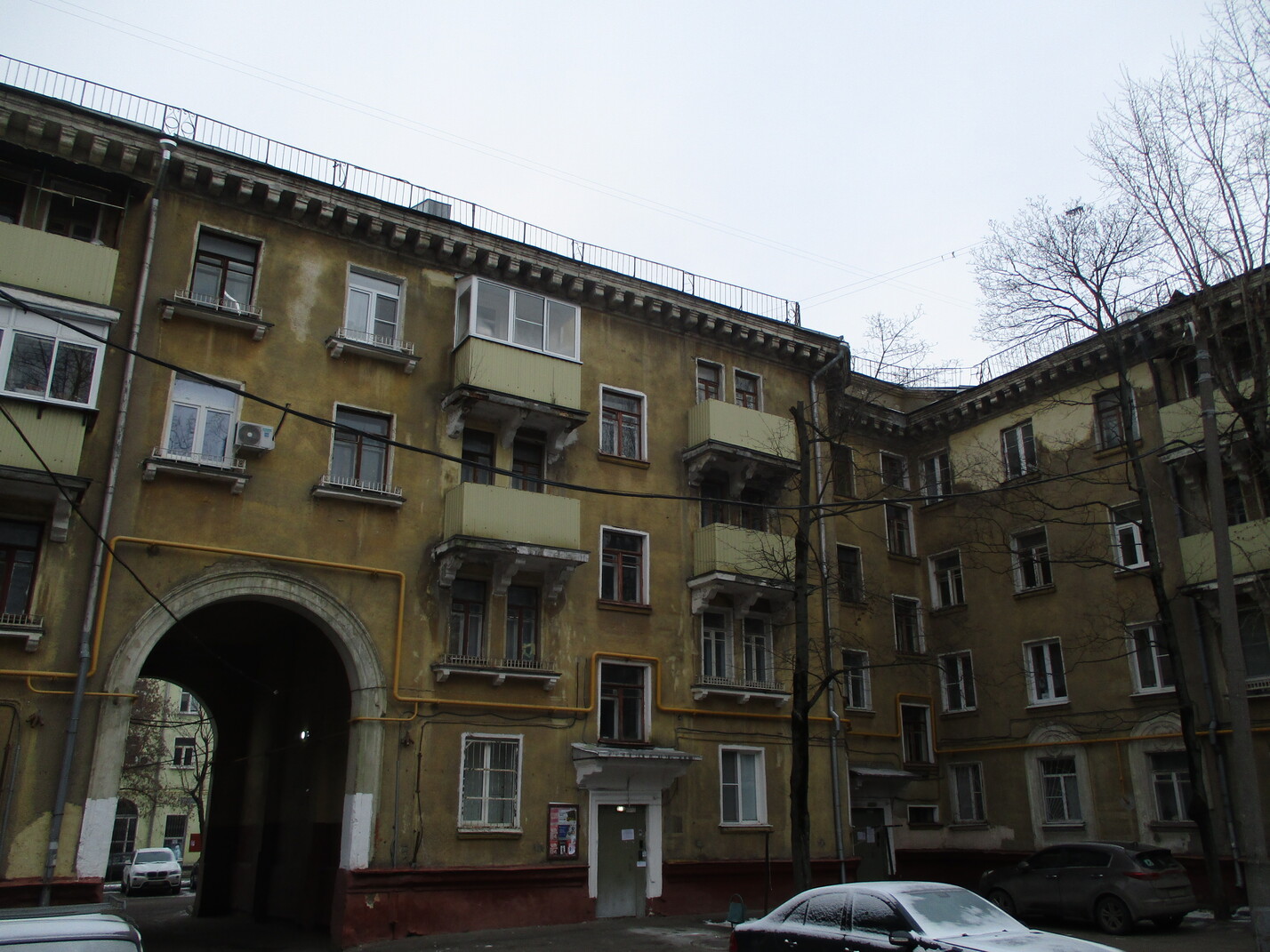 Москва, Саратовская улица, 12 / 2-й Саратовский переулок, 2