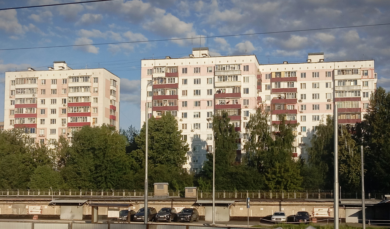 Москва, Каспийская улица, 2 корп. 2; Кантемировская улица, 1 / Каспийская улица, 2