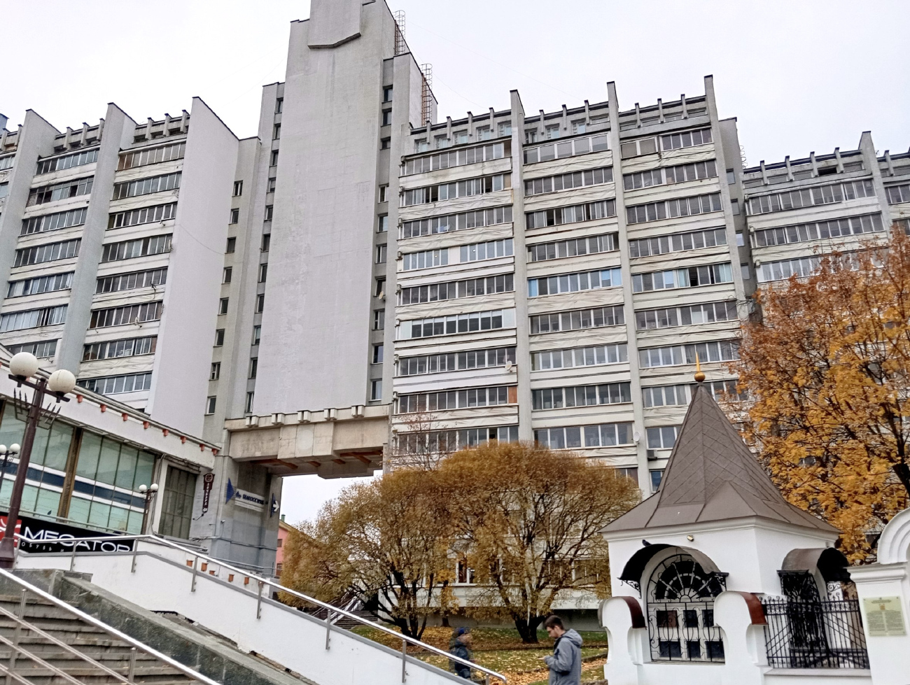 Минск, Улица Немига, 8; Улица Немига, 6