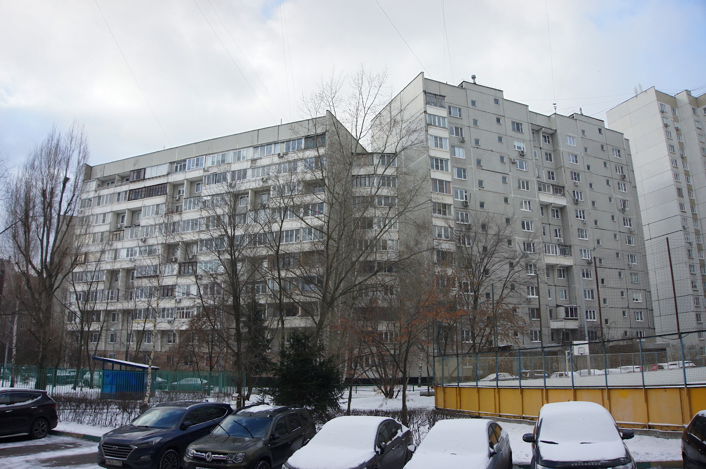 Москва, Новомарьинская улица, 16 корп. 2 (подъезды 1–4); Новомарьинская улица, 16 корп. 2 (подъезды 5–6)