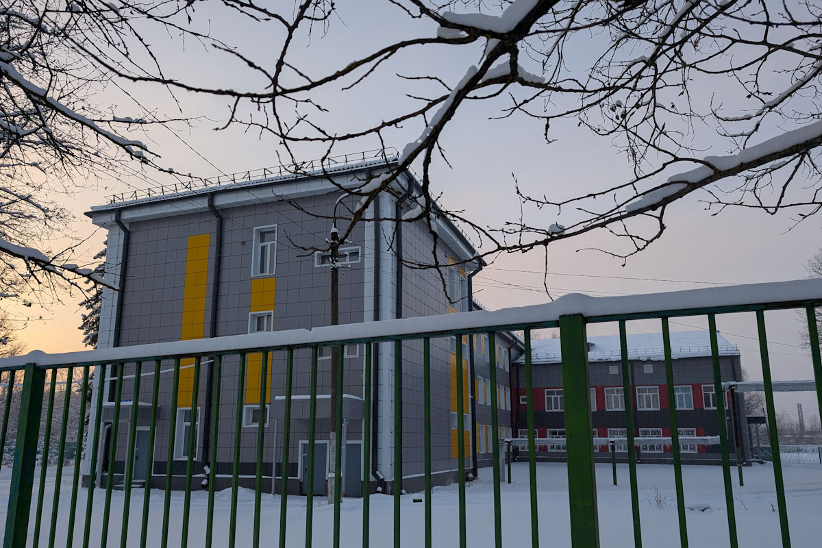 Муниципальный округ Чехов, прочие н.п., пос. Столбовая, Школьная улица, 1