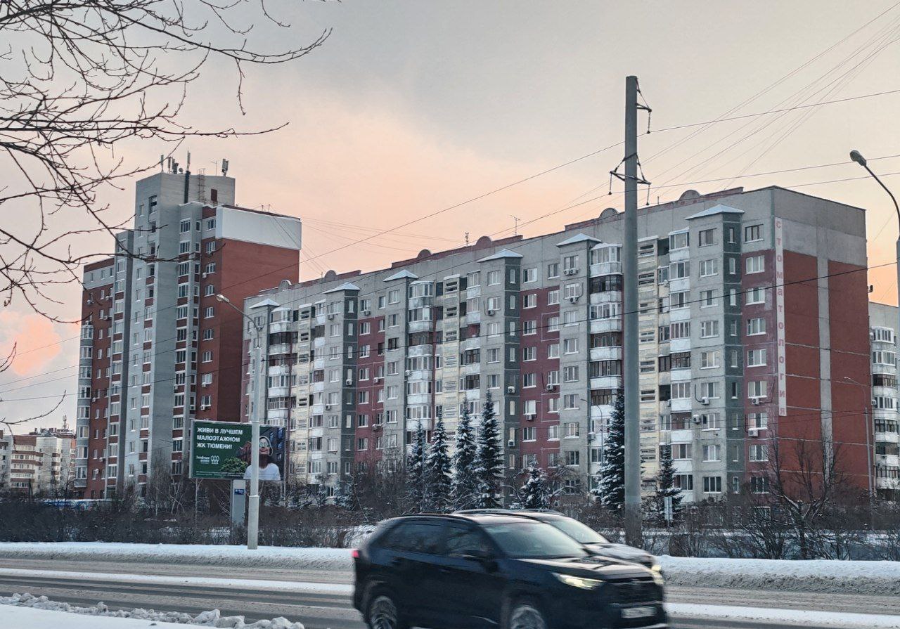 Тюмень, Широтная улица, 104; Широтная улица, 104 корп.6