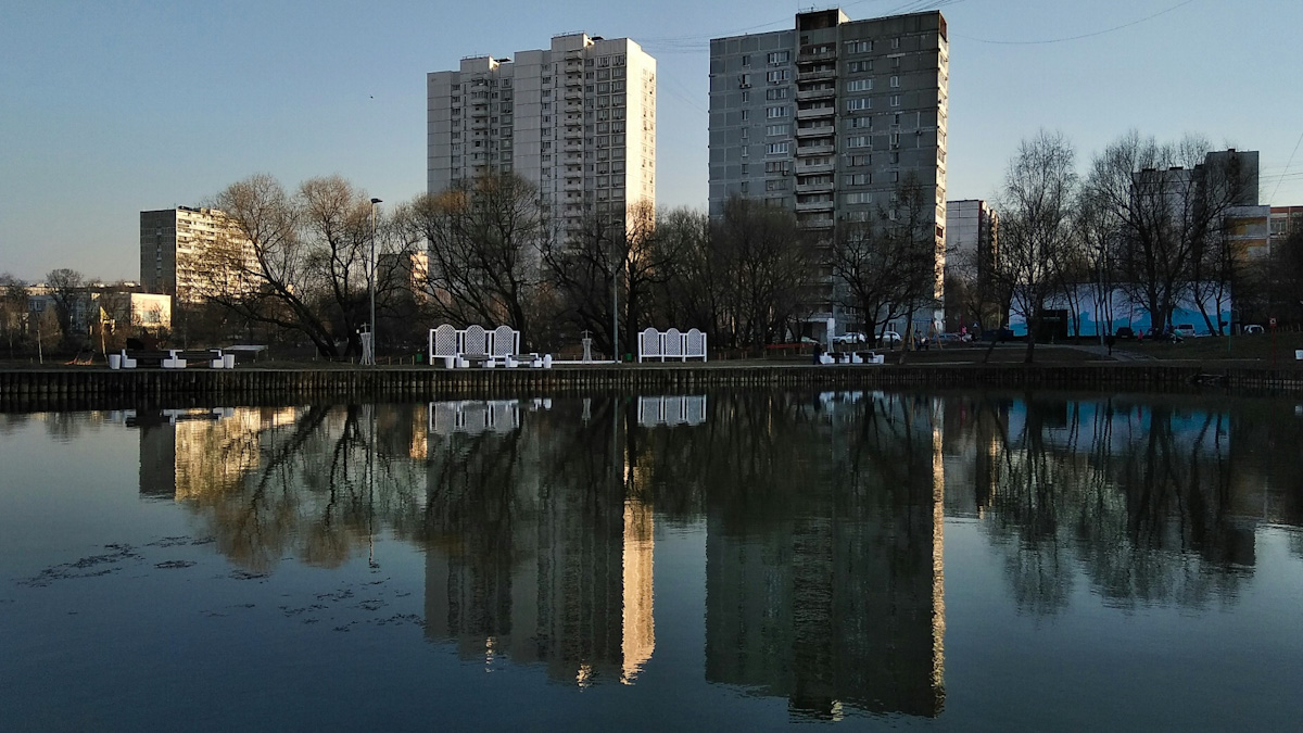 Moskwa, Улица Введенского, 32; Улица Введенского, 30 корп. 1; Улица Введенского, 30 стр. 2