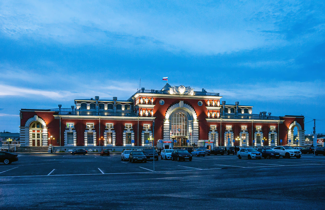 Kursk, Привокзальная площадь, 1