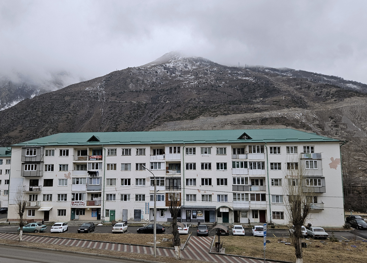 Тырныауз, Эльбрусский проспект, 48