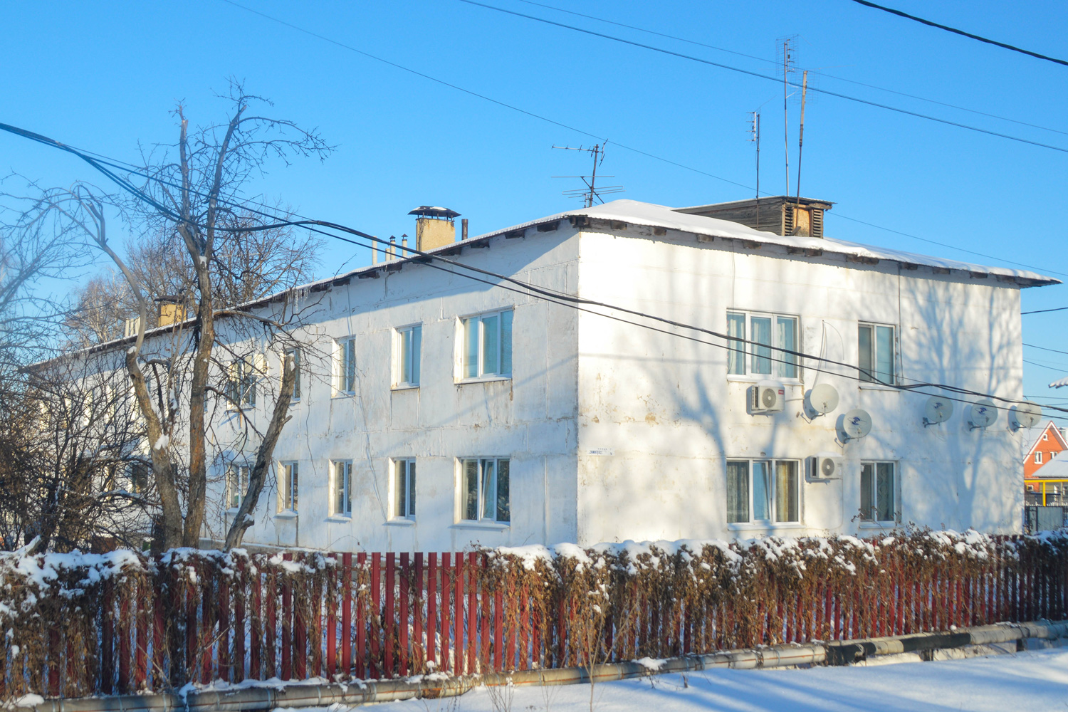 Кинель-Черкасский район, прочие н.п., с. Кротовка, Ленинградская улица, 8