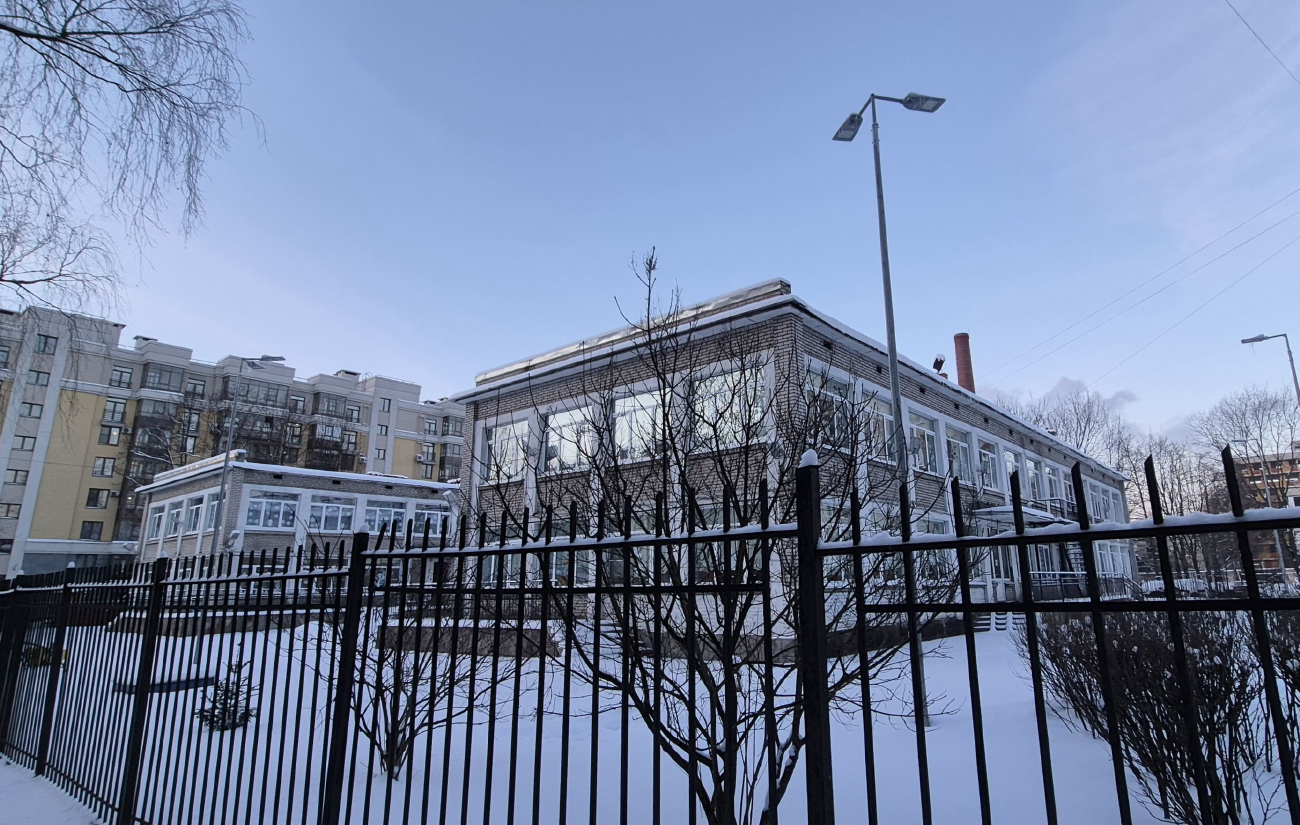 Sankt Petersburg, Школьная улица, 74