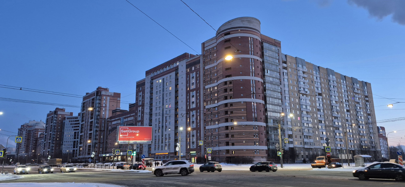 Санкт-Петербург, Богатырский проспект, 26 корп. 1; Стародеревенская улица, 21 корп. 1