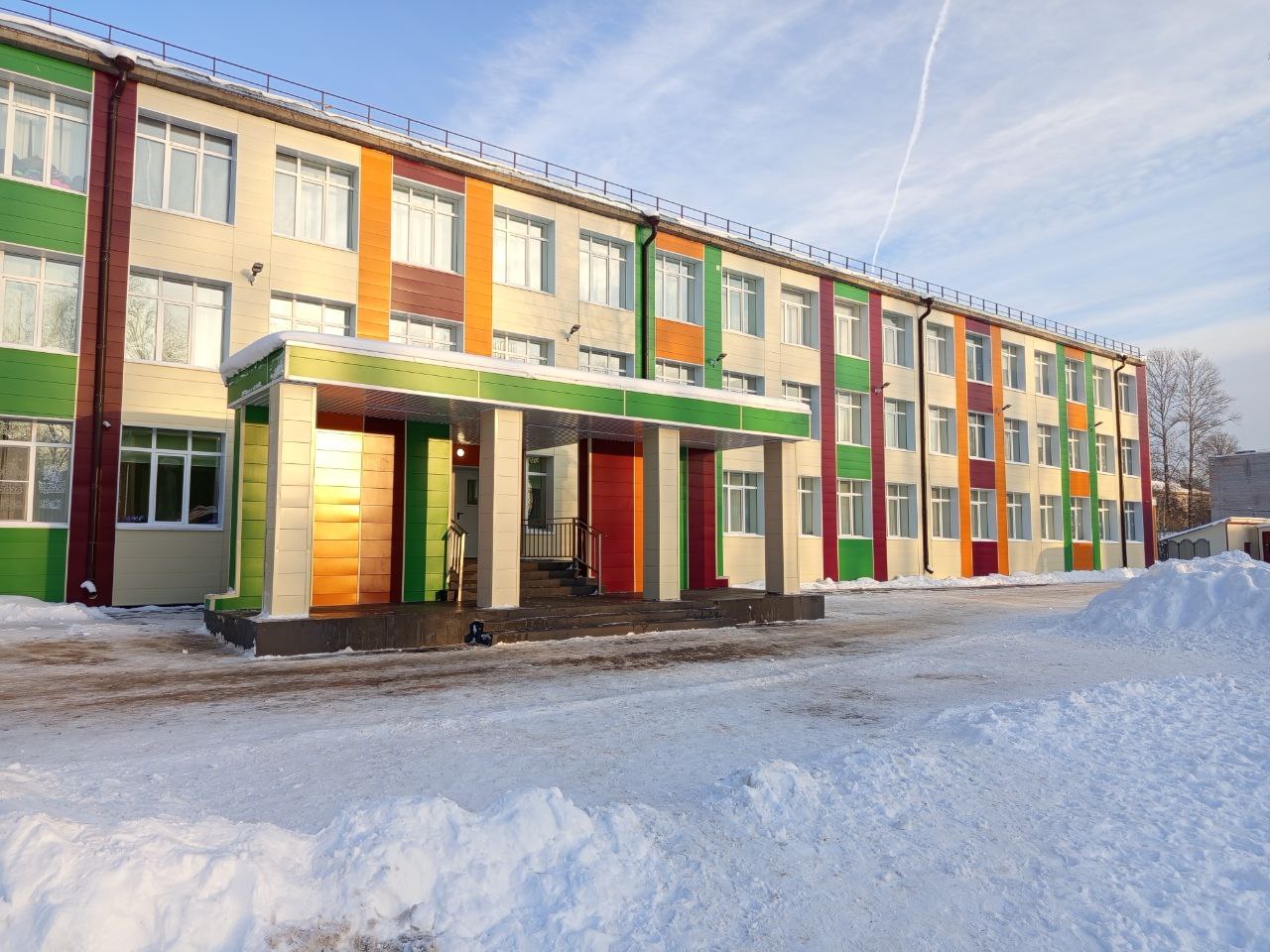 Пикалёво, Школьная улица, 40