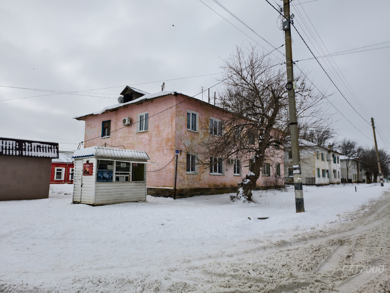 Оранжереи, Улица Кирова, 12