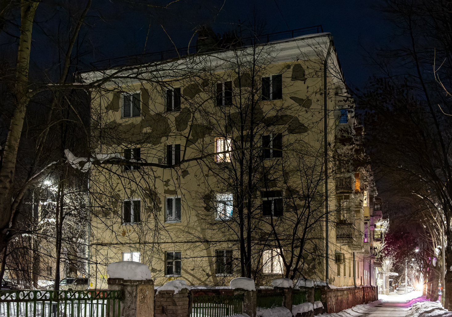 Ufa, Улица Калинина, 31 / Улица Победы, 25