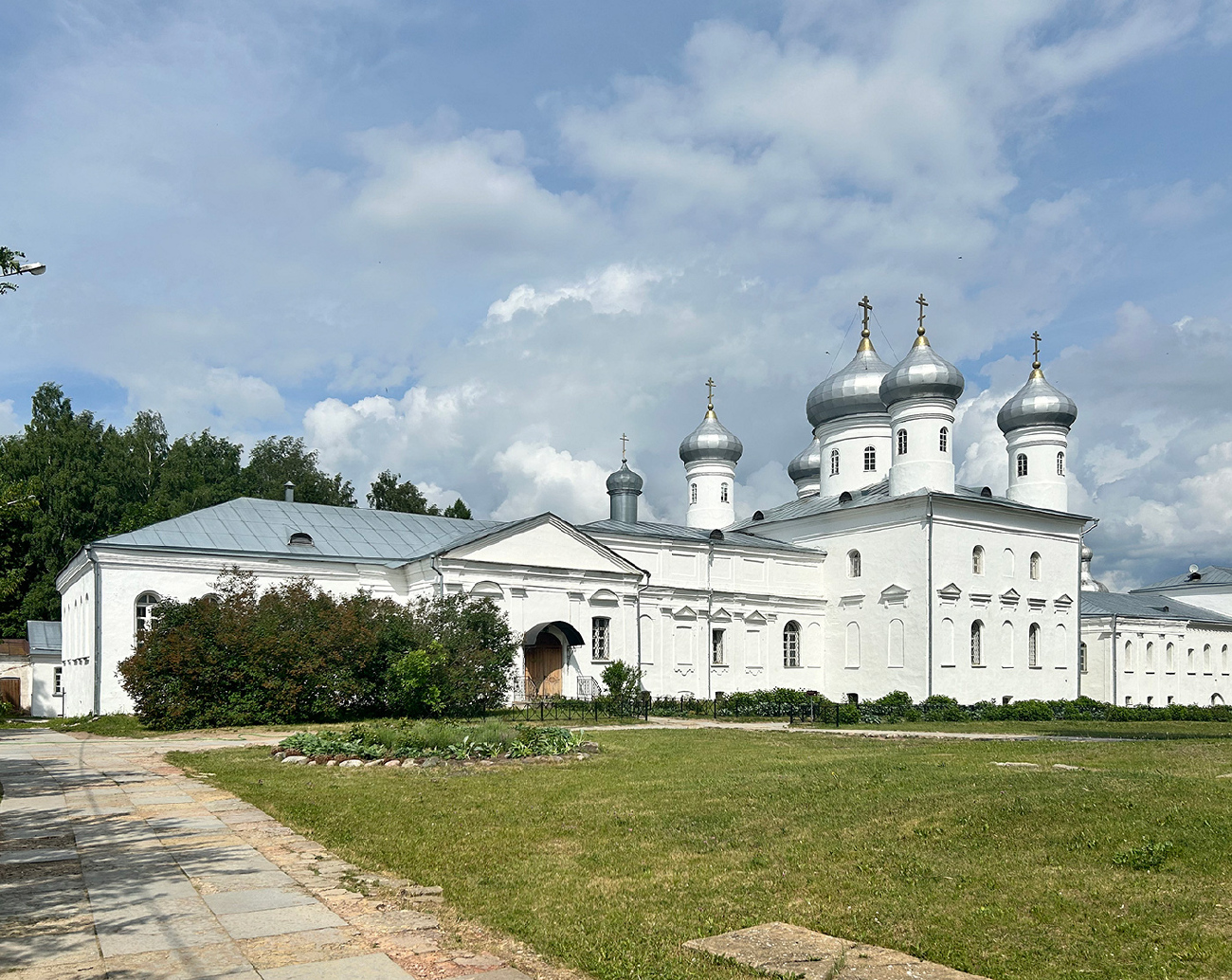 Великий Новгород, Юрьевское шоссе, 10 стр. 2; Юрьевское шоссе, 10 стр. 2