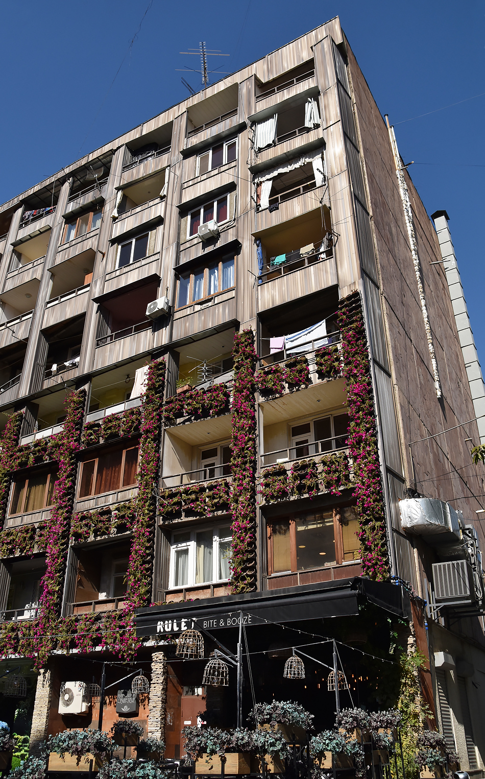 Ереван, Улица Московян, 28