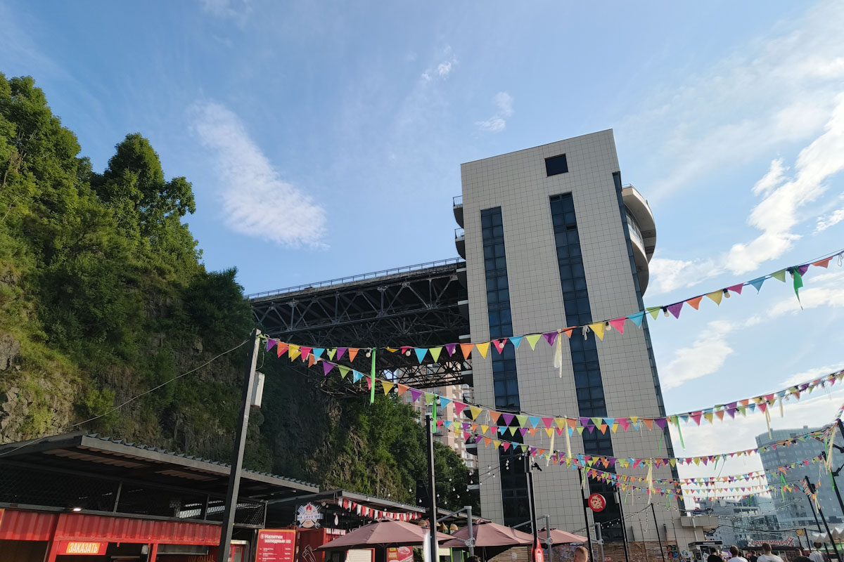 Владивосток, Набережная улица, 7Б