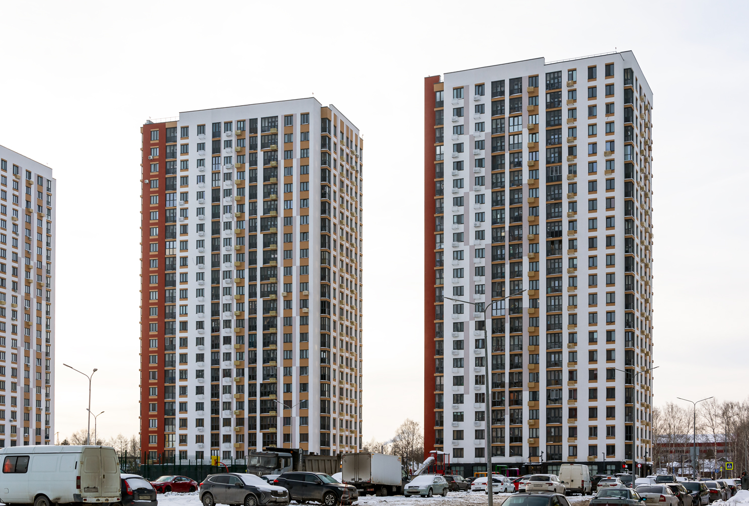 Уфа, Кустарёвская Набережная, 15; Кустарёвская Набережная, 13