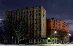 Челябинск, Улица Цвиллинга, 46