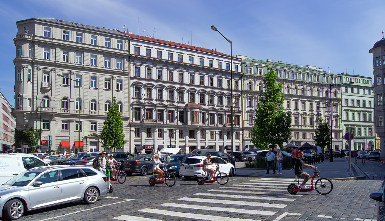 Прага, Senovážné náměstí, 995/1; Senovážné náměstí, 994/2; Senovážné náměstí , 993/3