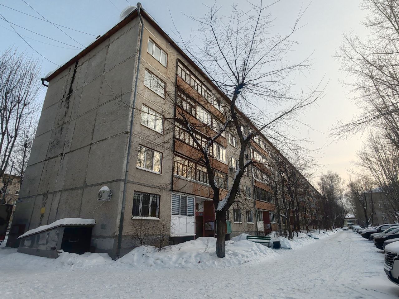 Тюмень, Юганский проезд , 11