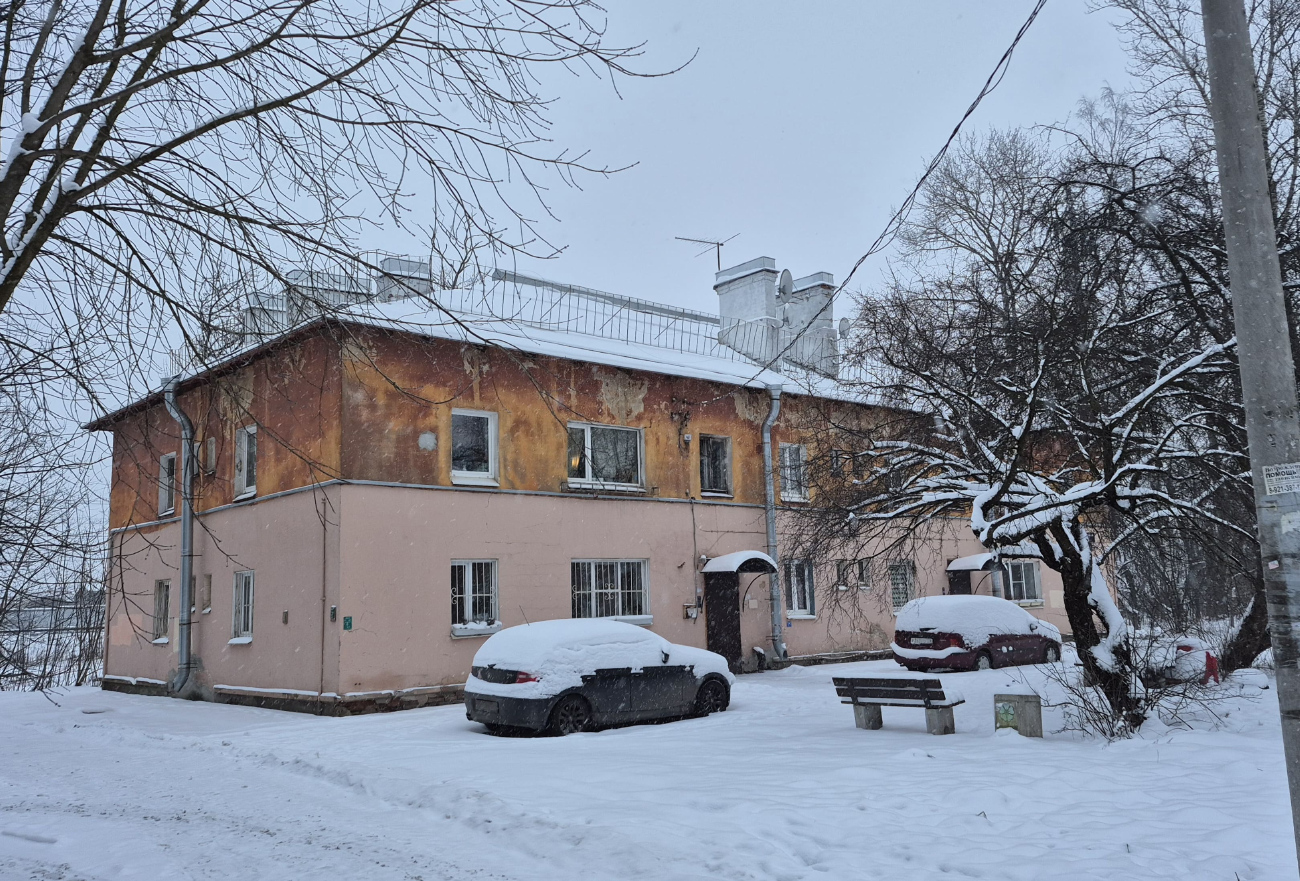 Peterburi, Фарфоровский пост, 78