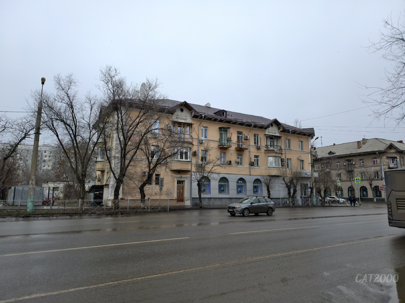 Астрахань, Улица Богдана Хмельницкого, 22 / Улица Генерала Армии Епишева, 20