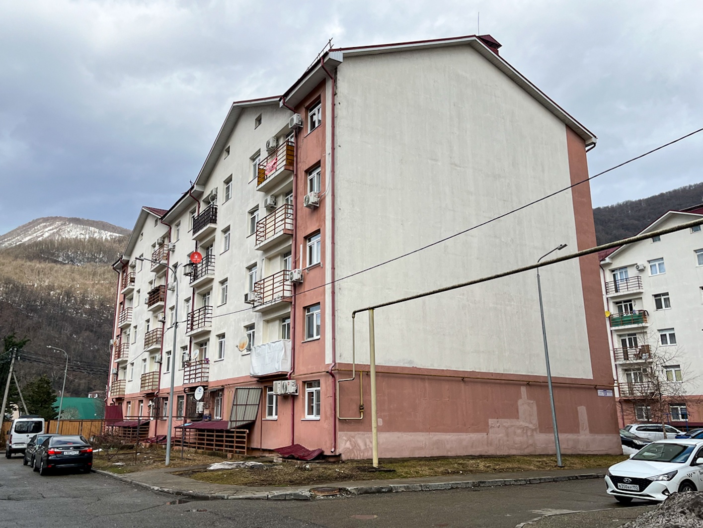 Большой Сочи, Эсто-Садок, Эстонская улица, 37 корп. 11