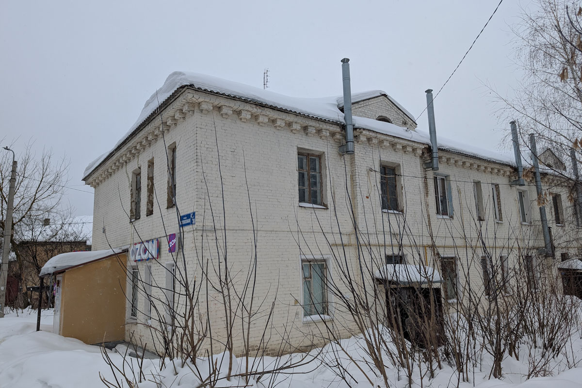 Подольск, Колхозная улица, 42 / Улица Щорса, 36