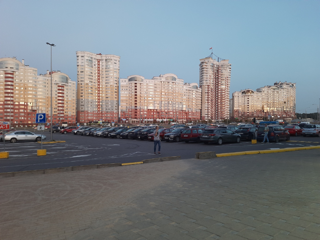 Минск, Проспект Дзержинского, 125; Проспект Дзержинского, 127; Проспект Дзержинского, 129; Проспект Дзержинского, 131; Проспект Дзержинского, 123