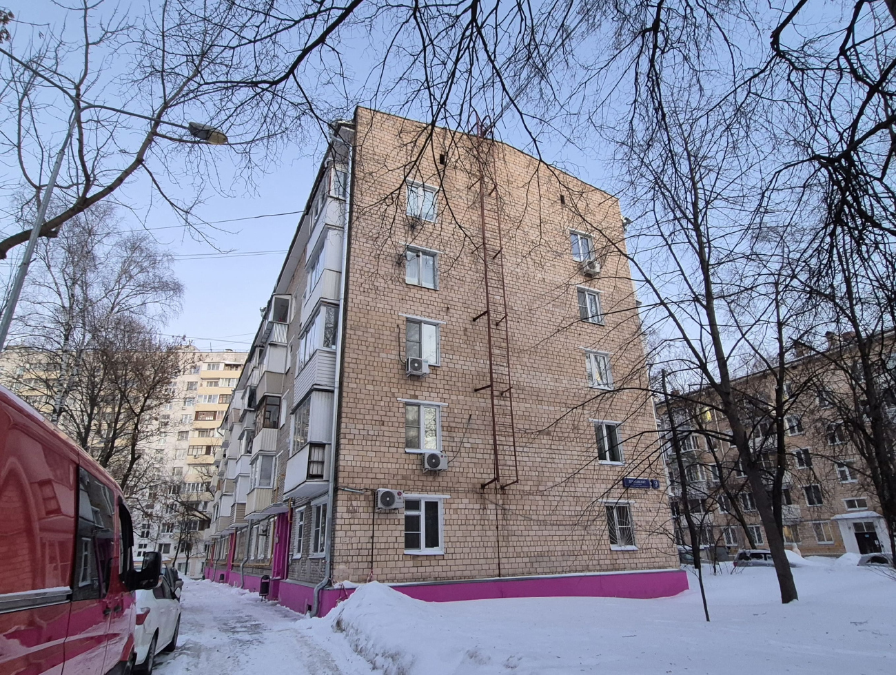 Масква, Денисовский переулок, 9