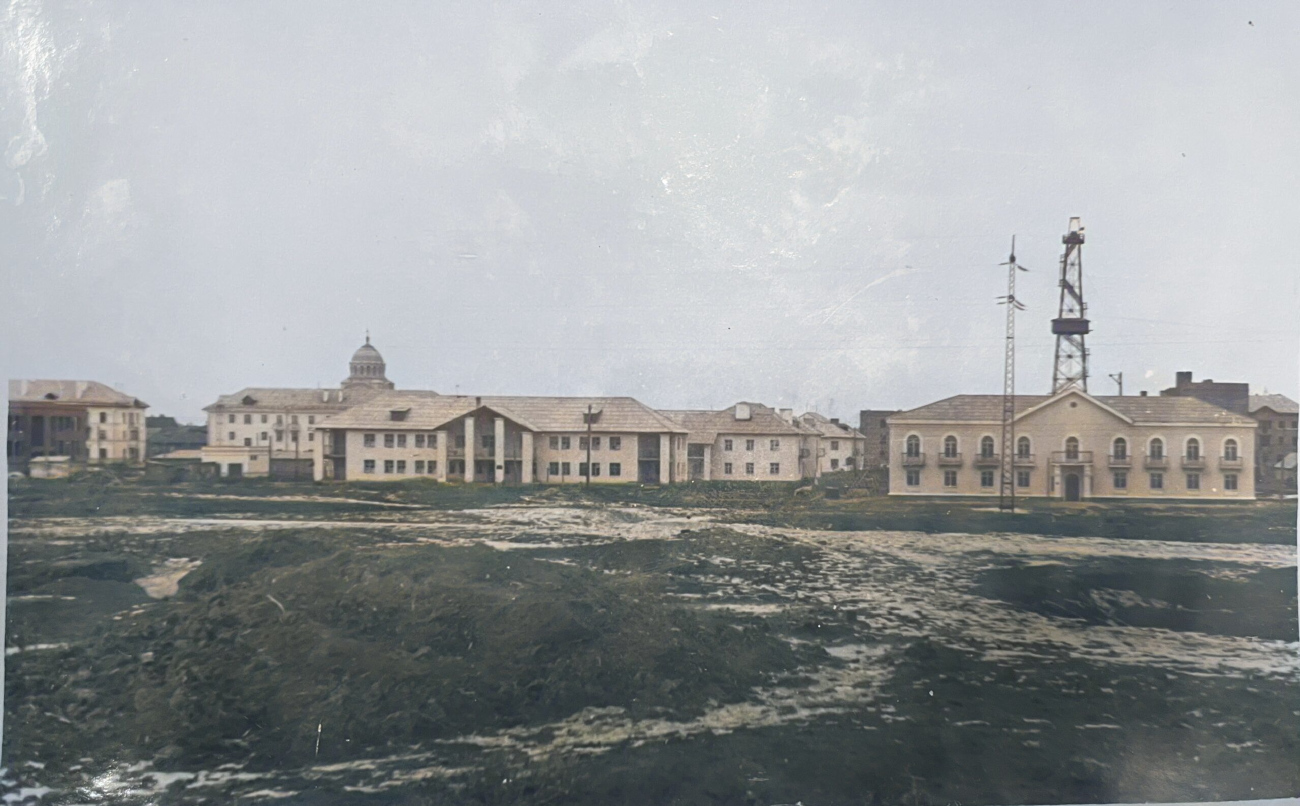 Астрахань, Улица Николая Островского, 45; Улица Николая Островского, 41А; Улица Николая Островского, 43А