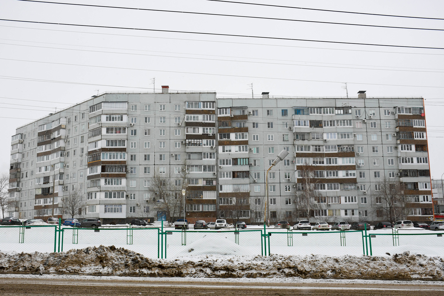 Тольятти, Улица Гидротехническая, 33 / Улица Макарова, 37