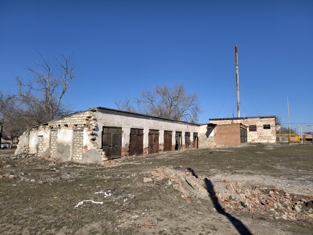 Трудфронт, Улица Капитана Сафронова, 1Б; Улица Капитана Сафронова, 6А