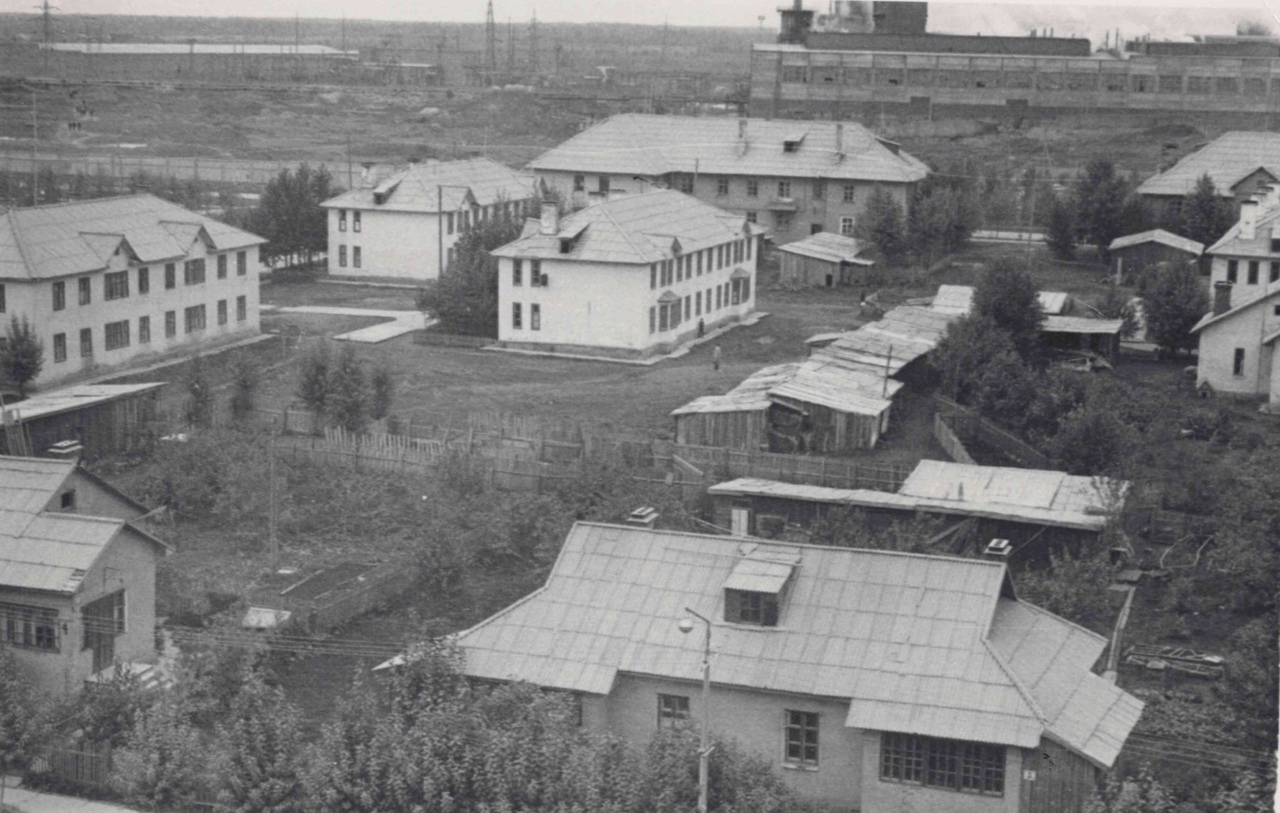 Пикалёво, Полевая улица, ?**; Полевая улица, ?*; Полевая улица, ?; Советская улица, 2; Советская улица, 4