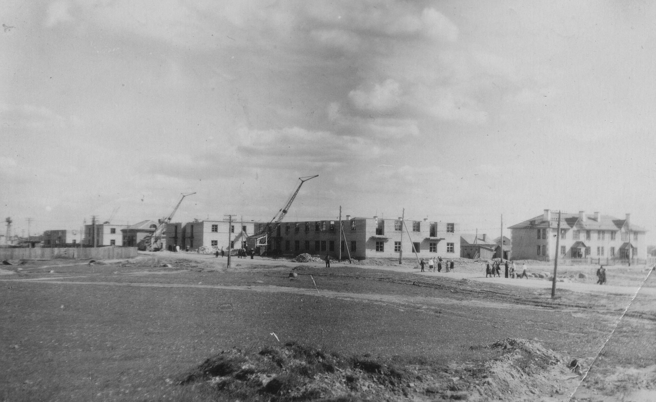 Пикалёво, Советская улица, 2; Советская улица, 4; Советская улица, 6; Полевая улица, ?; Советская улица, 8