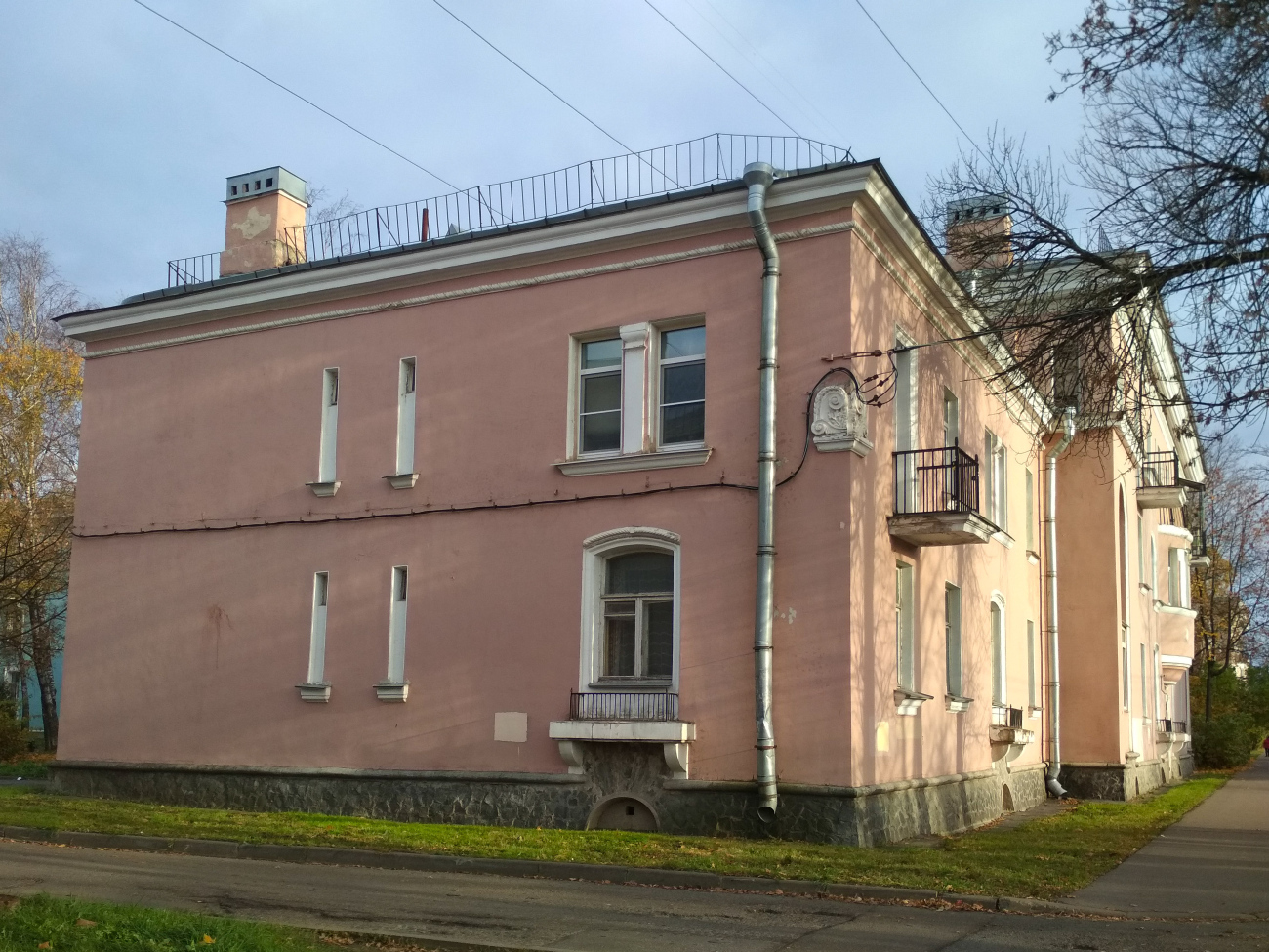 Металлострой, Железнодорожная улица, 11