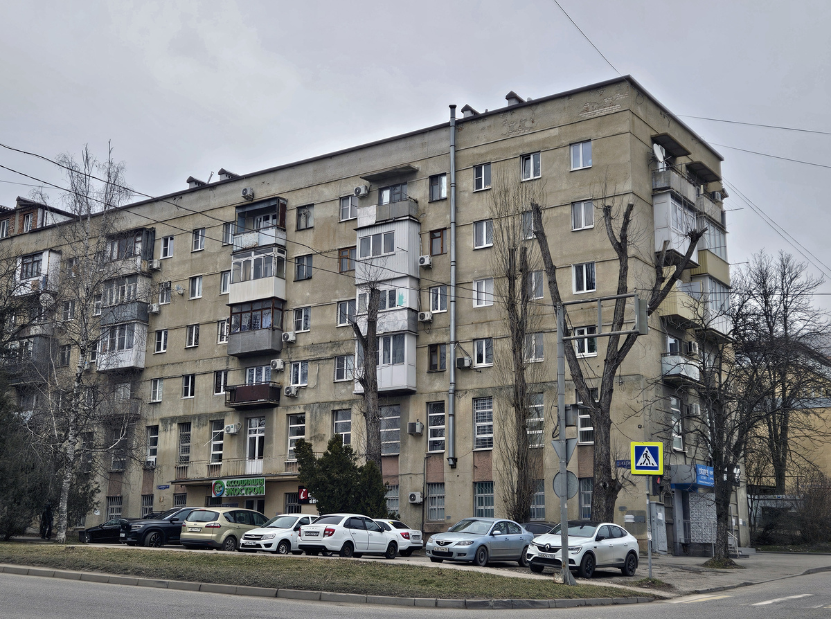 Пятигорск, Проспект Калинина, 17 корп. 1