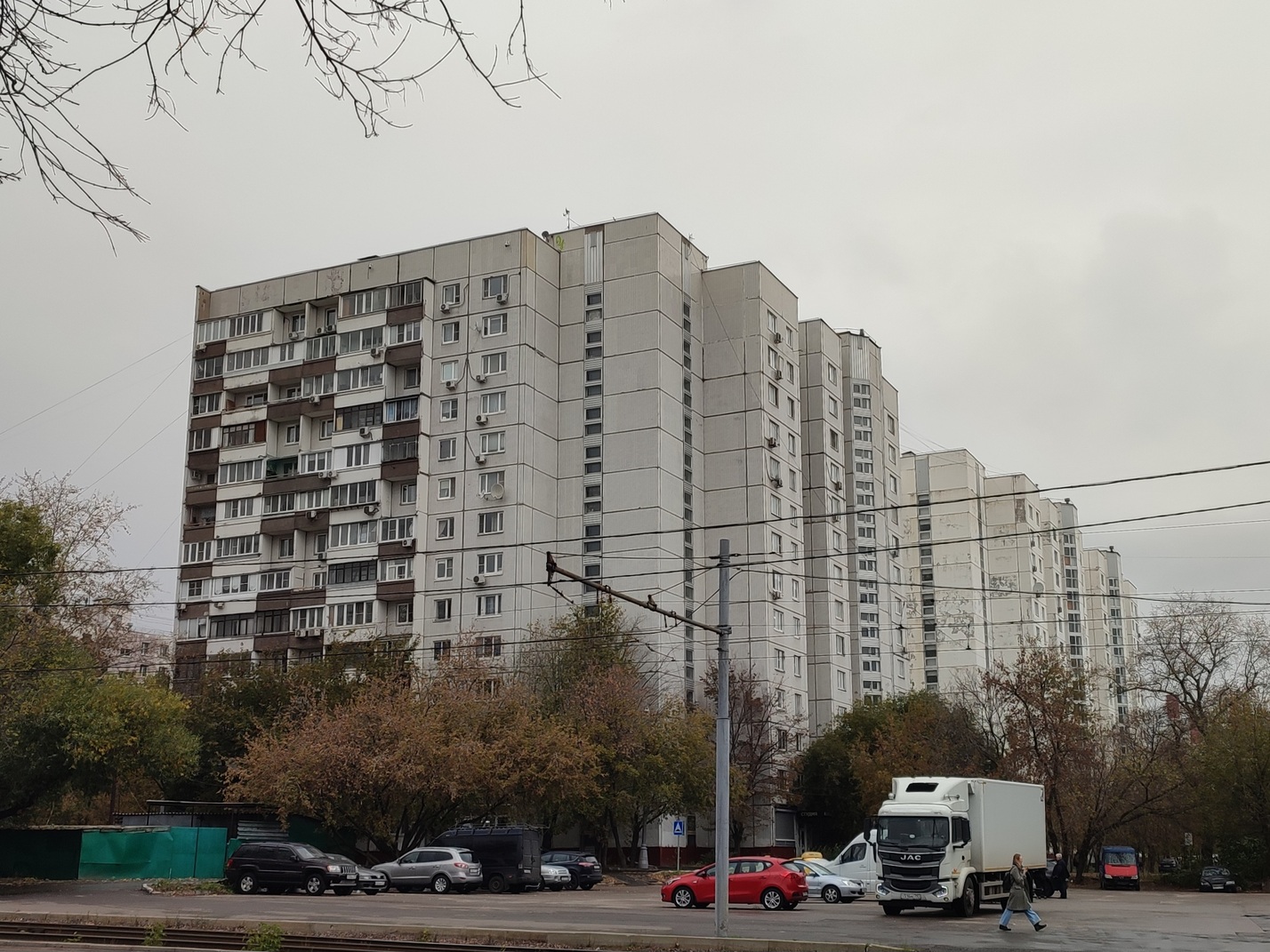 Москва, Большая Черёмушкинская улица, 2 корп. 4 (подъезды 1–2); Большая Черёмушкинская улица, 2 корп. 4 (подъезд 3)