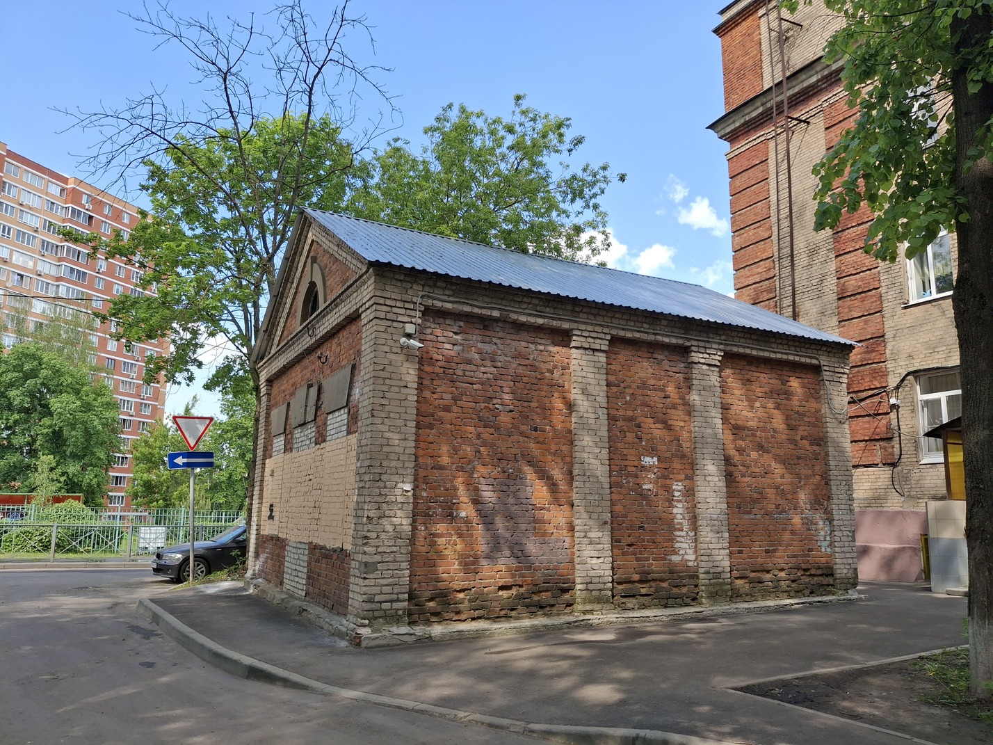 Щёлково, Институтская улица, 30*