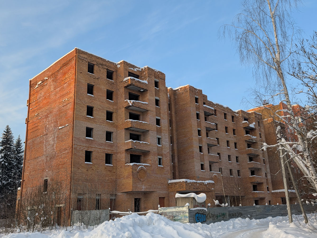 Городской округ Серпухов, прочие н.п., пос. Оболенск, Проспект Биологов, 2*