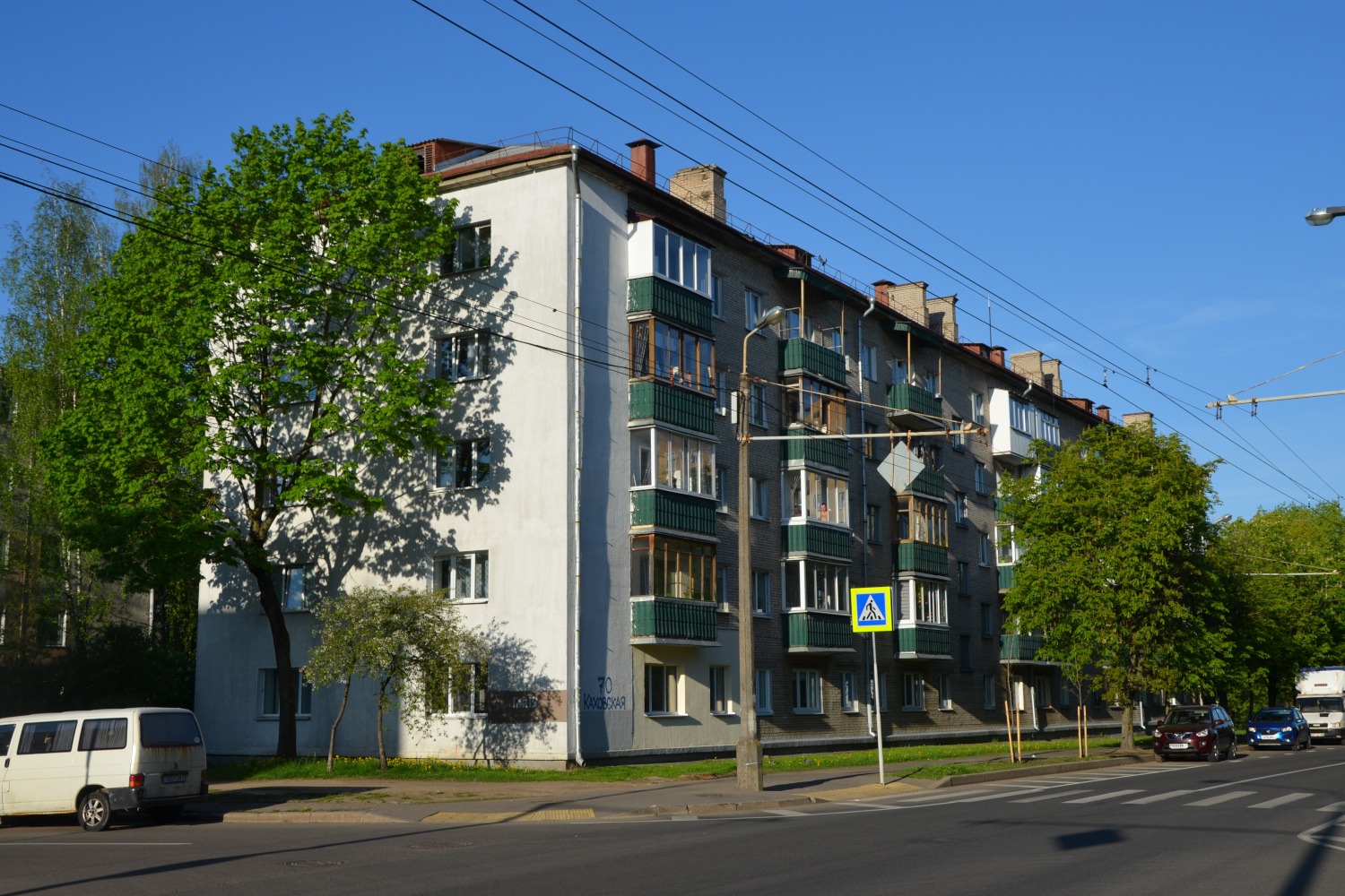 Минск, Каховская улица, 70 / Улица Гая, 19