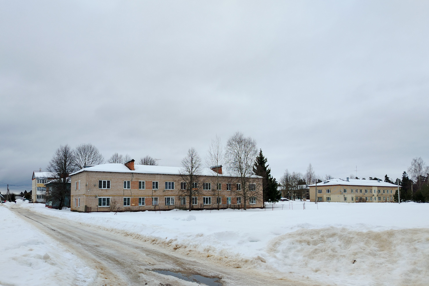 Mozhaisky Municipaldistrict other localities, с. Поречье, улица Гагарина, 2; с. Поречье, улица Гагарина, 3