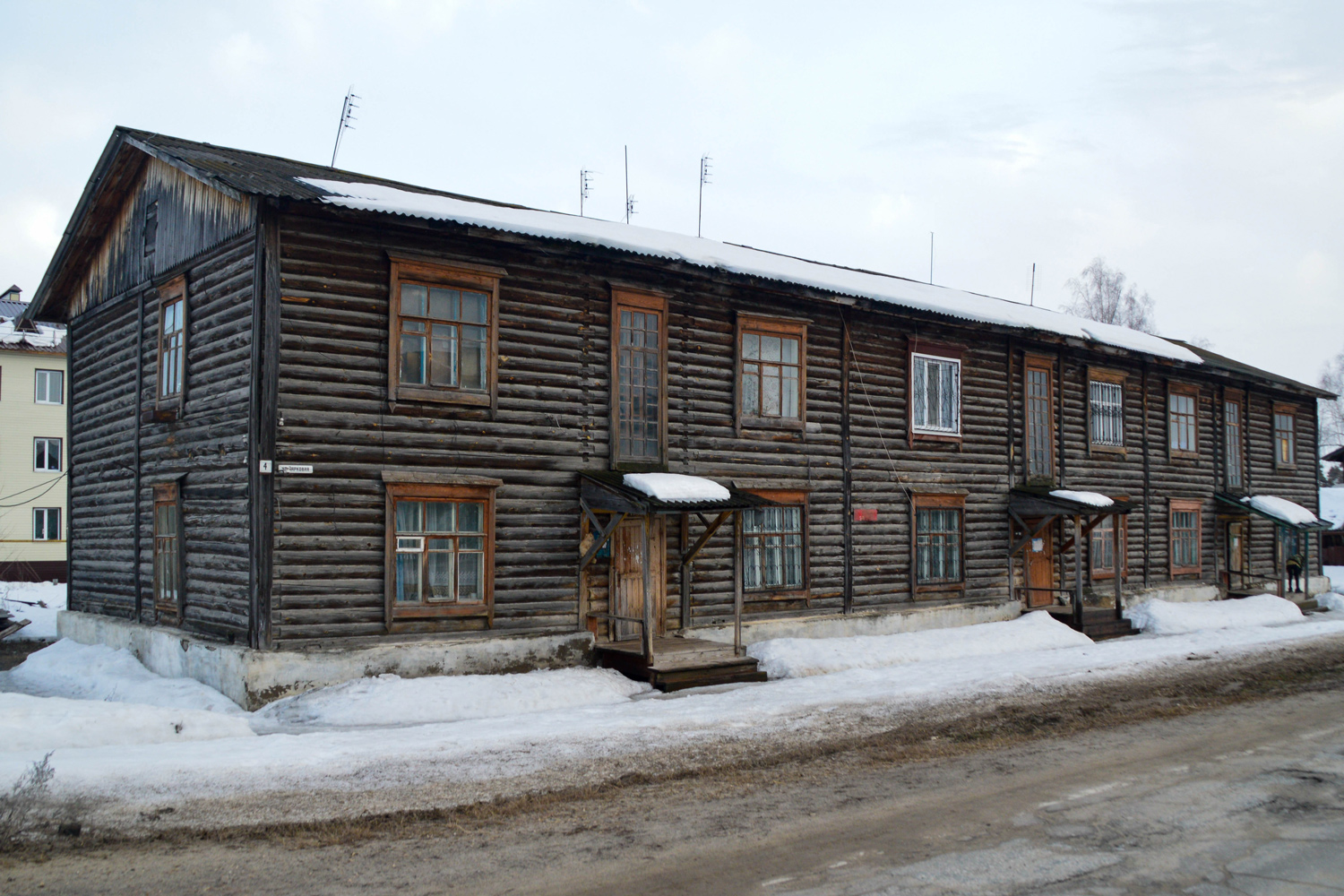 Новомалыклинский район, прочие н.п., С. Новочеремшанск, Парковая улица, 4